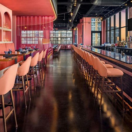 Moxy Madison Downtown Hotel Bagian luar foto