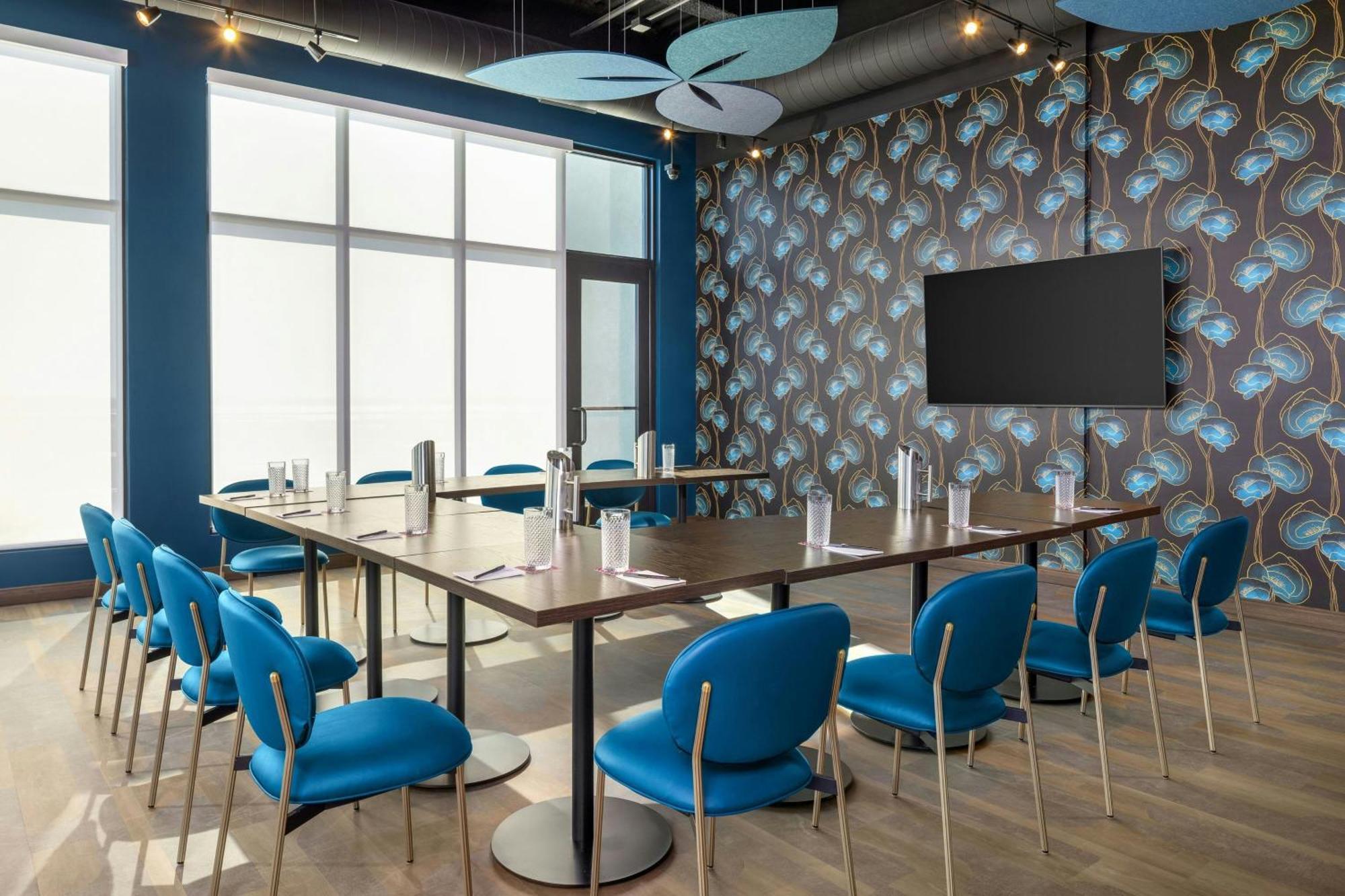 Moxy Madison Downtown Hotel Bagian luar foto